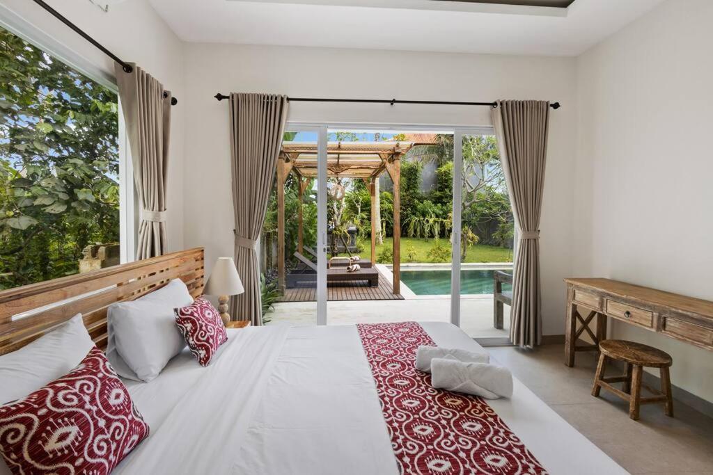 Villa New 4 Bedroom Surrounded By Jungle And Ricefields Ubud (Bali)