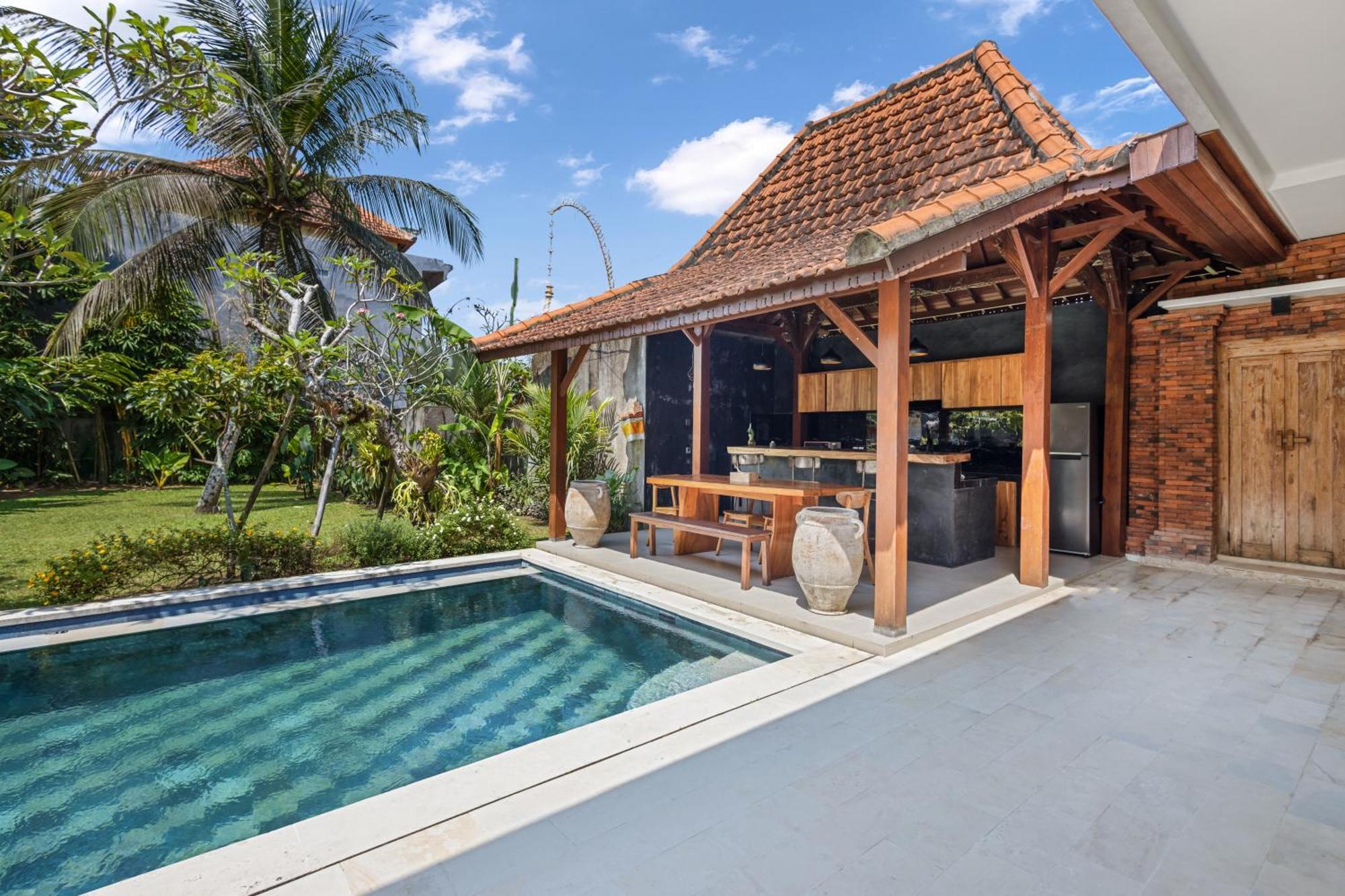 Villa New 4 Bedroom Surrounded By Jungle And Ricefields
